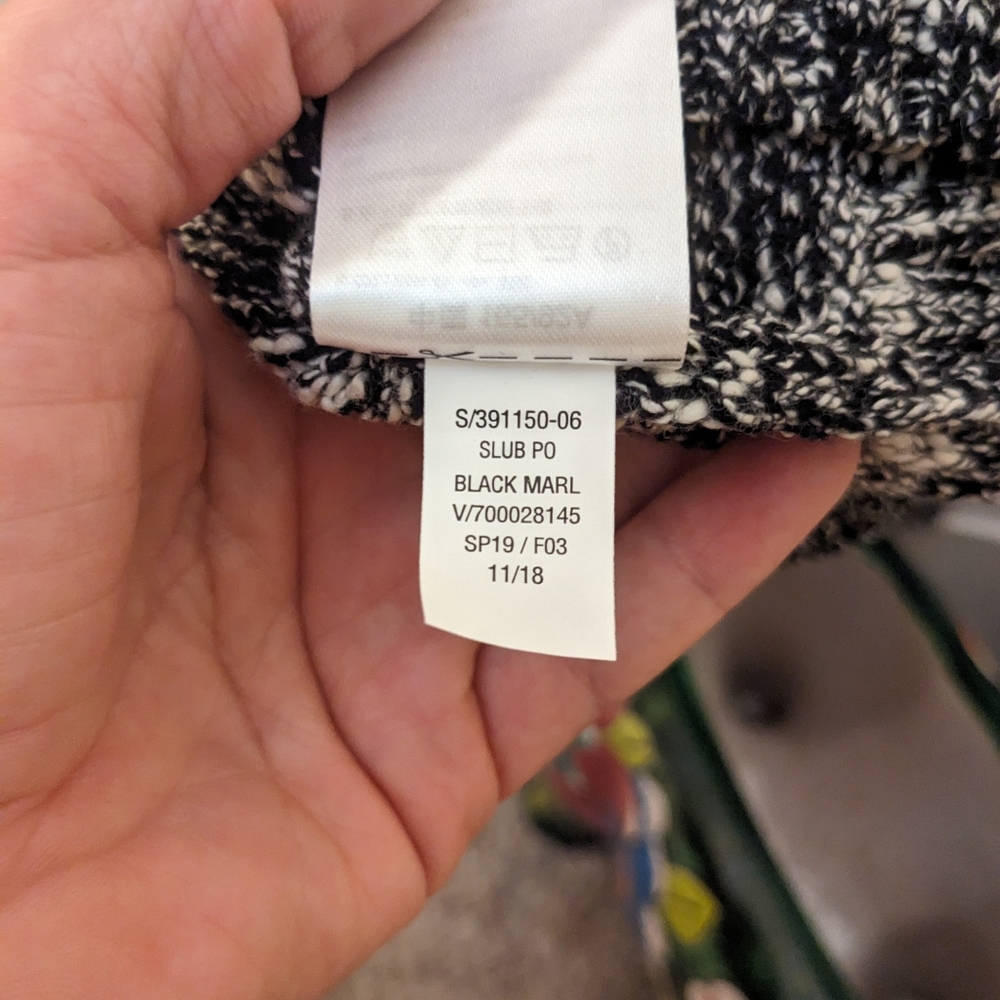 Old Navy Medium Sweater women's black marble - Picture 6 of 6
